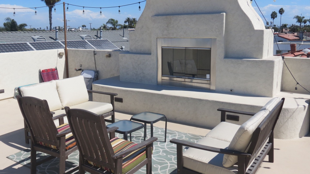 Photo of Livingroom in Belmont Shore