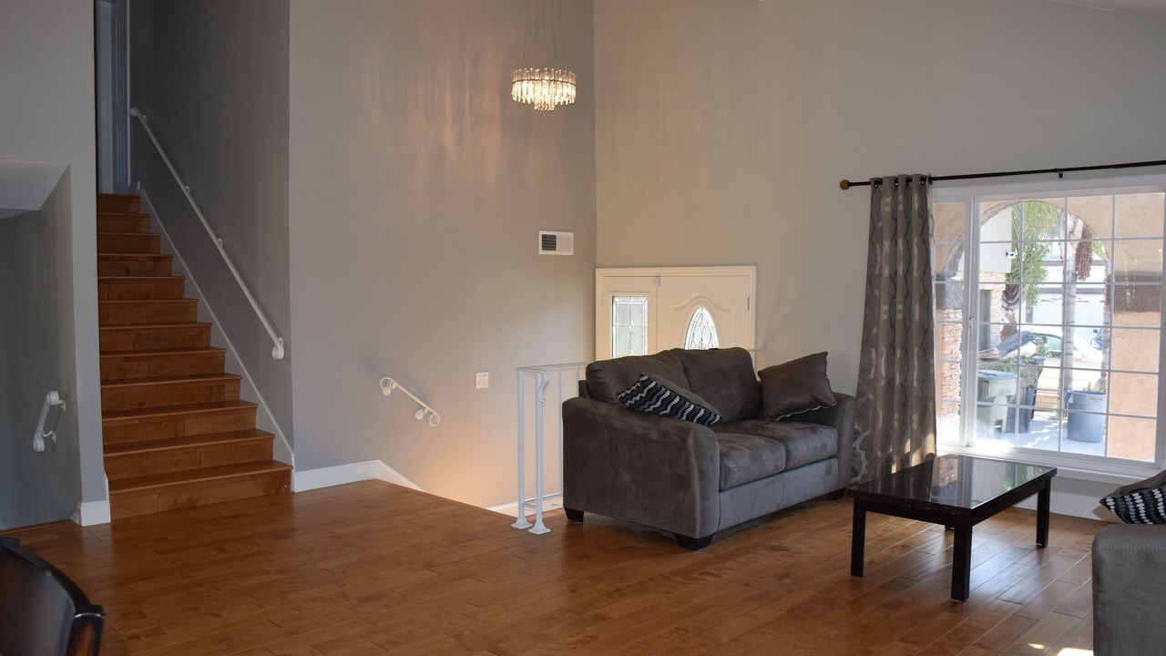 Photo of Livingroom in Southeast Anaheim