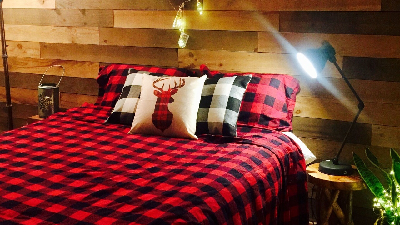 Photo of Bedroom in Groveland