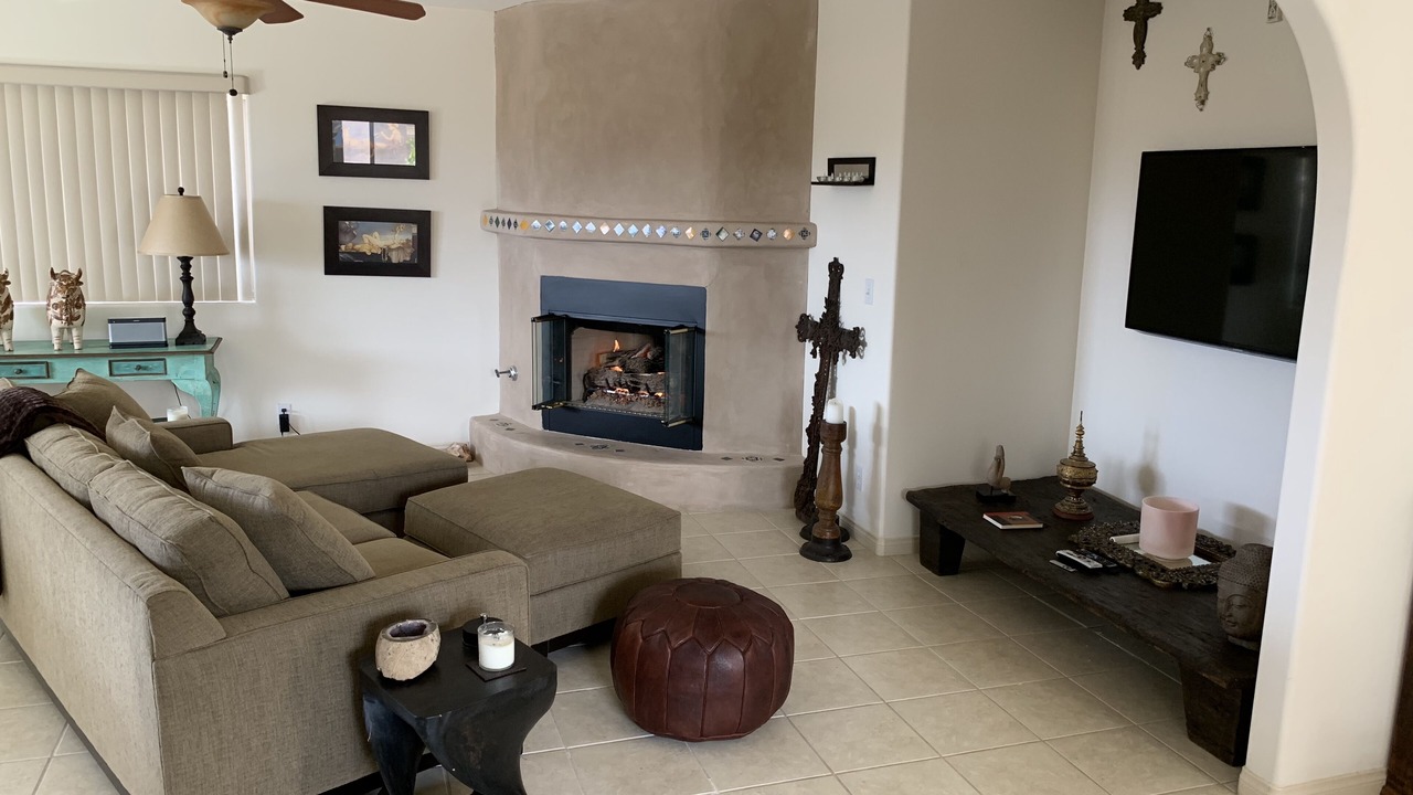 Photo of Livingroom in Desert Hot Springs