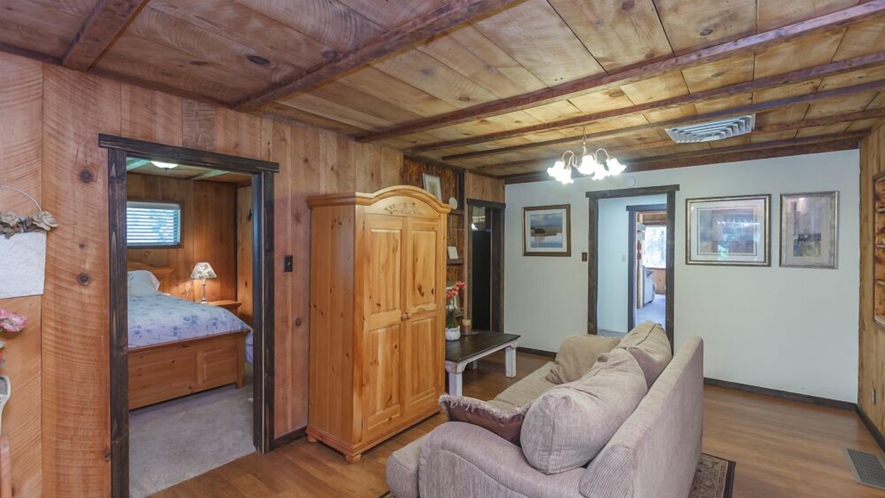 Photo of Bedroom in Mariposa