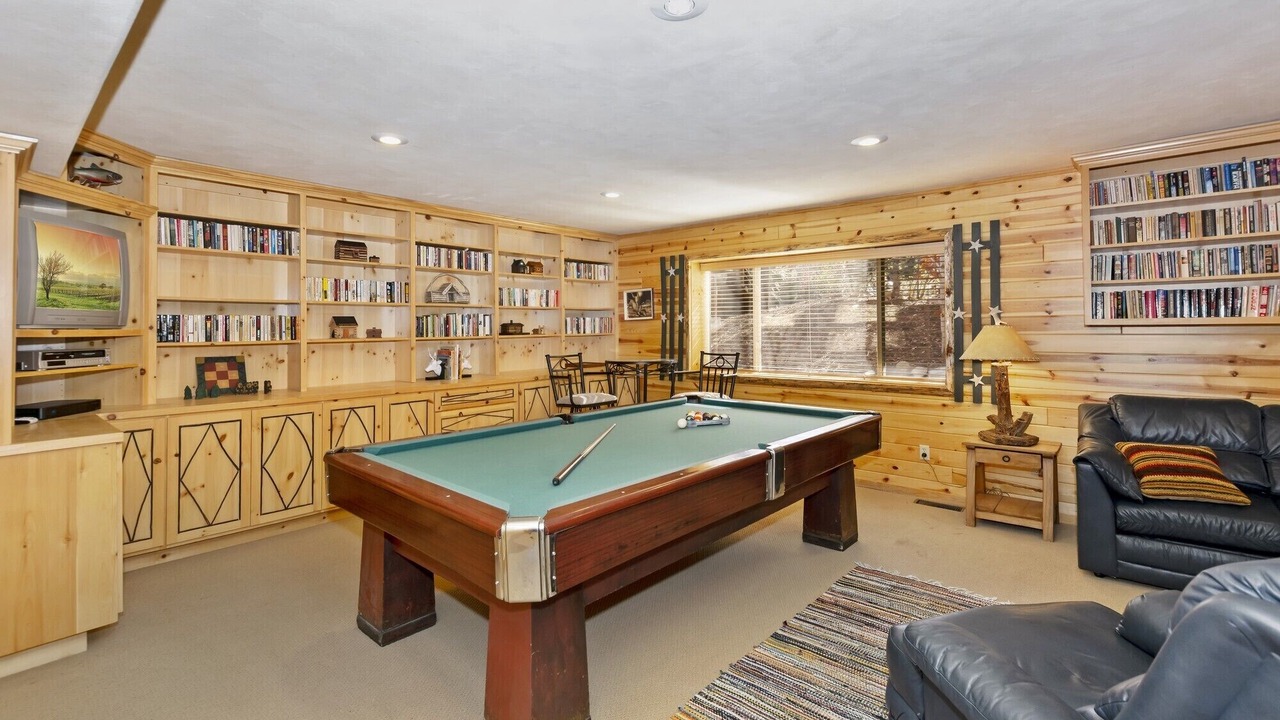 Photo of Others in Castle Glen Estates