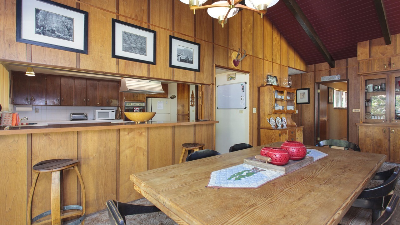 Photo of Bedroom in Wrightwood