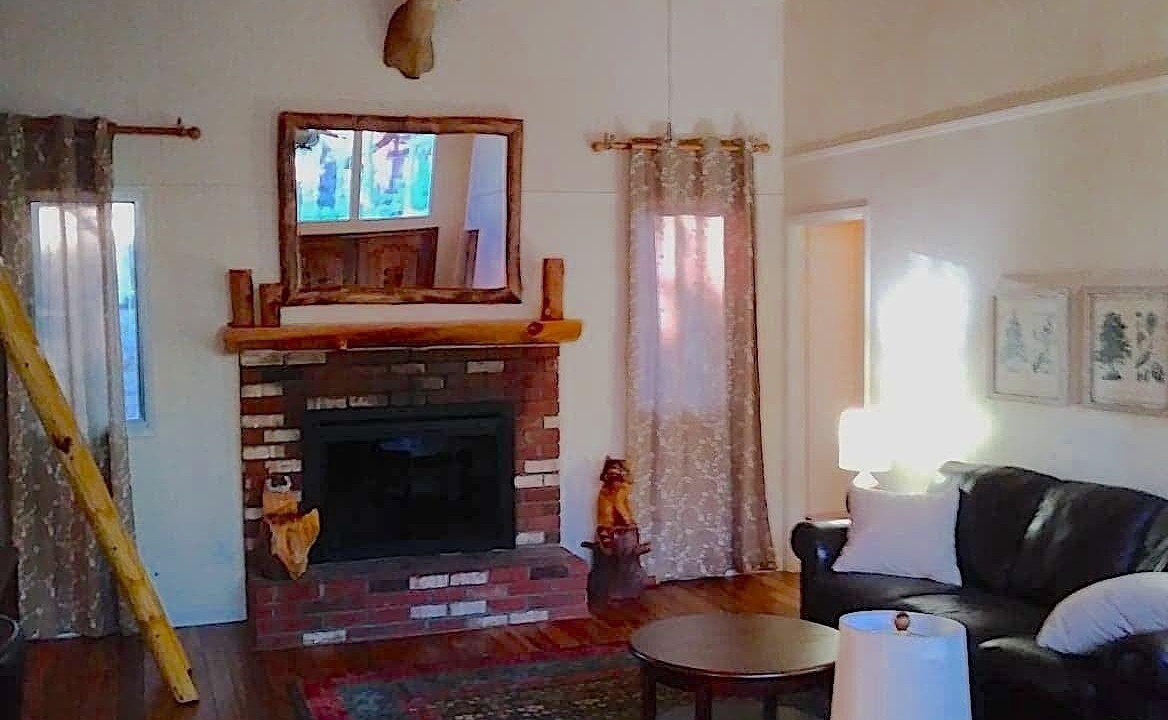 Photo of Livingroom in Big Bear