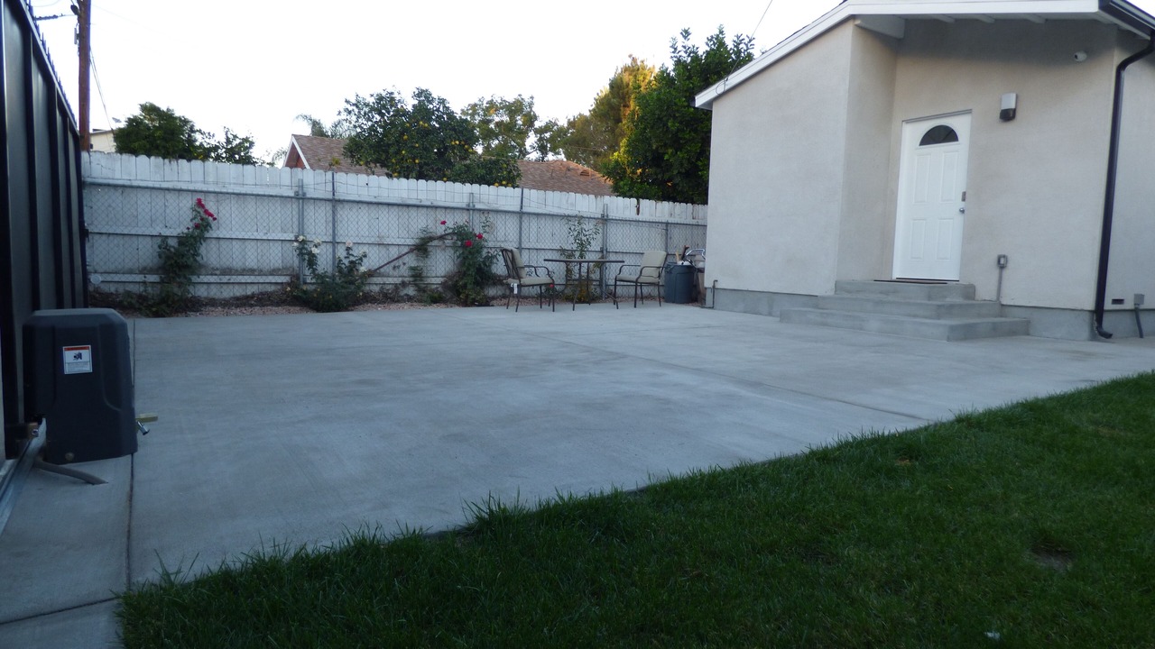 Photo of Patio Balcony in North Hollywood