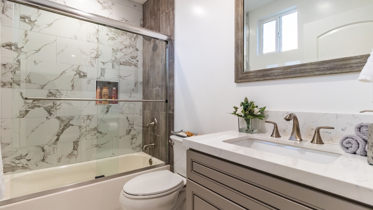 Photo of Bathroom in North Hollywood