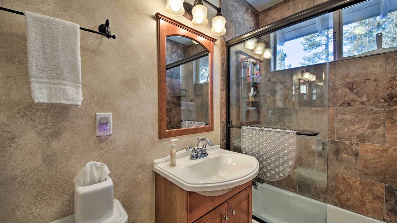 Photo of Bathroom in Fawnskin