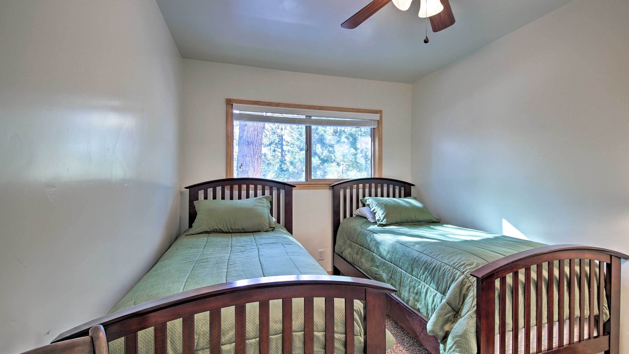 Photo of Bedroom in Fawnskin