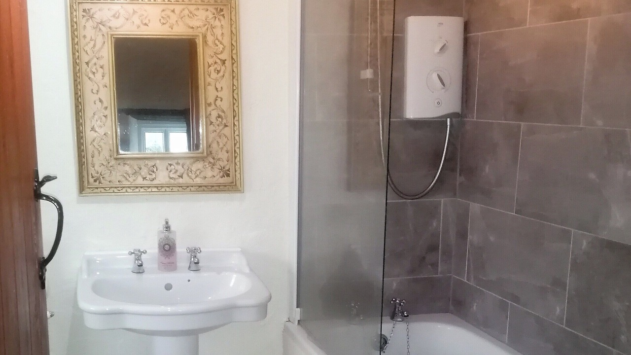 Photo of Bathroom in Bouth