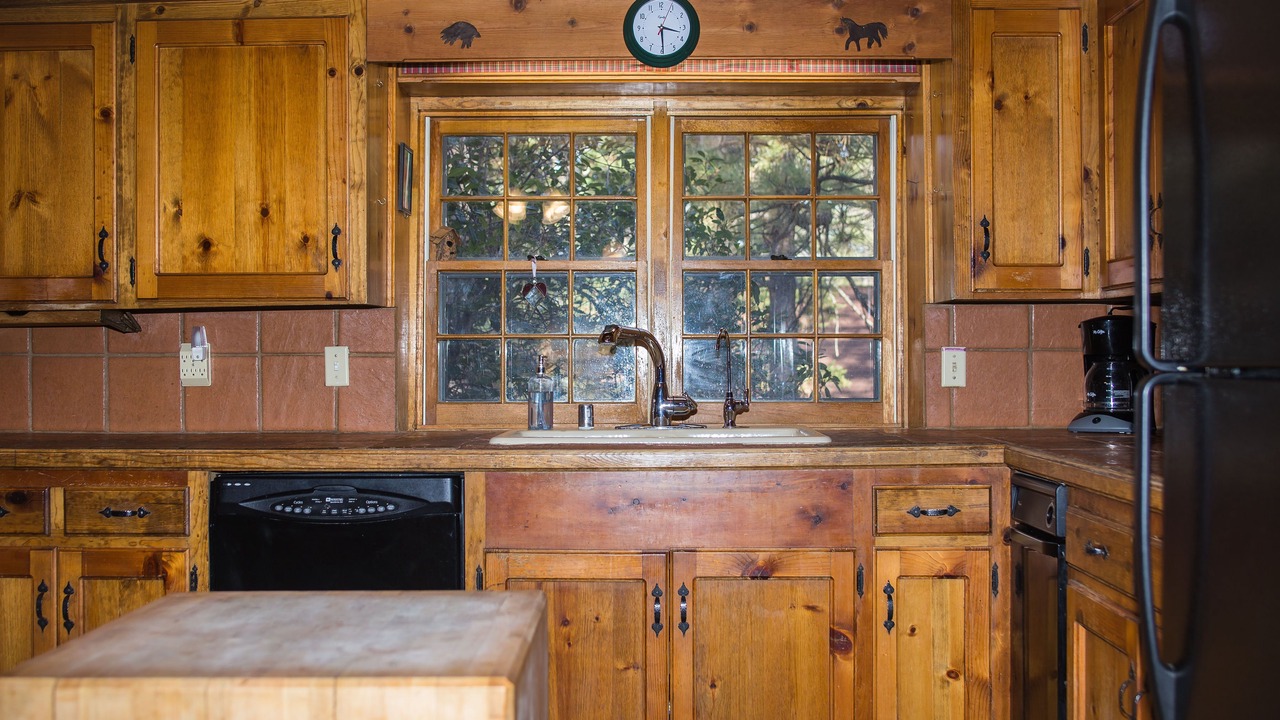Photo of Kitchen in Pine Mountain Club