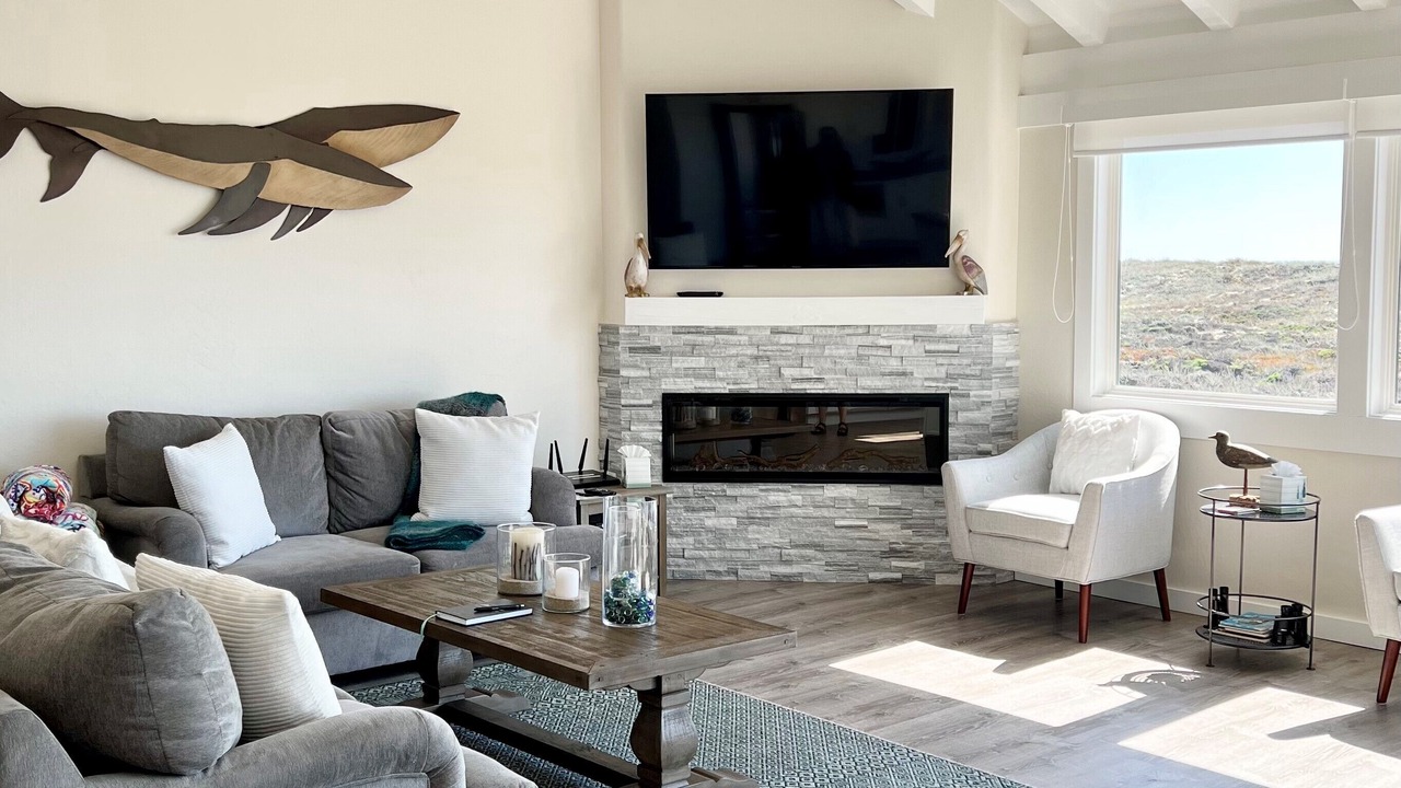 Photo of Livingroom in Castroville