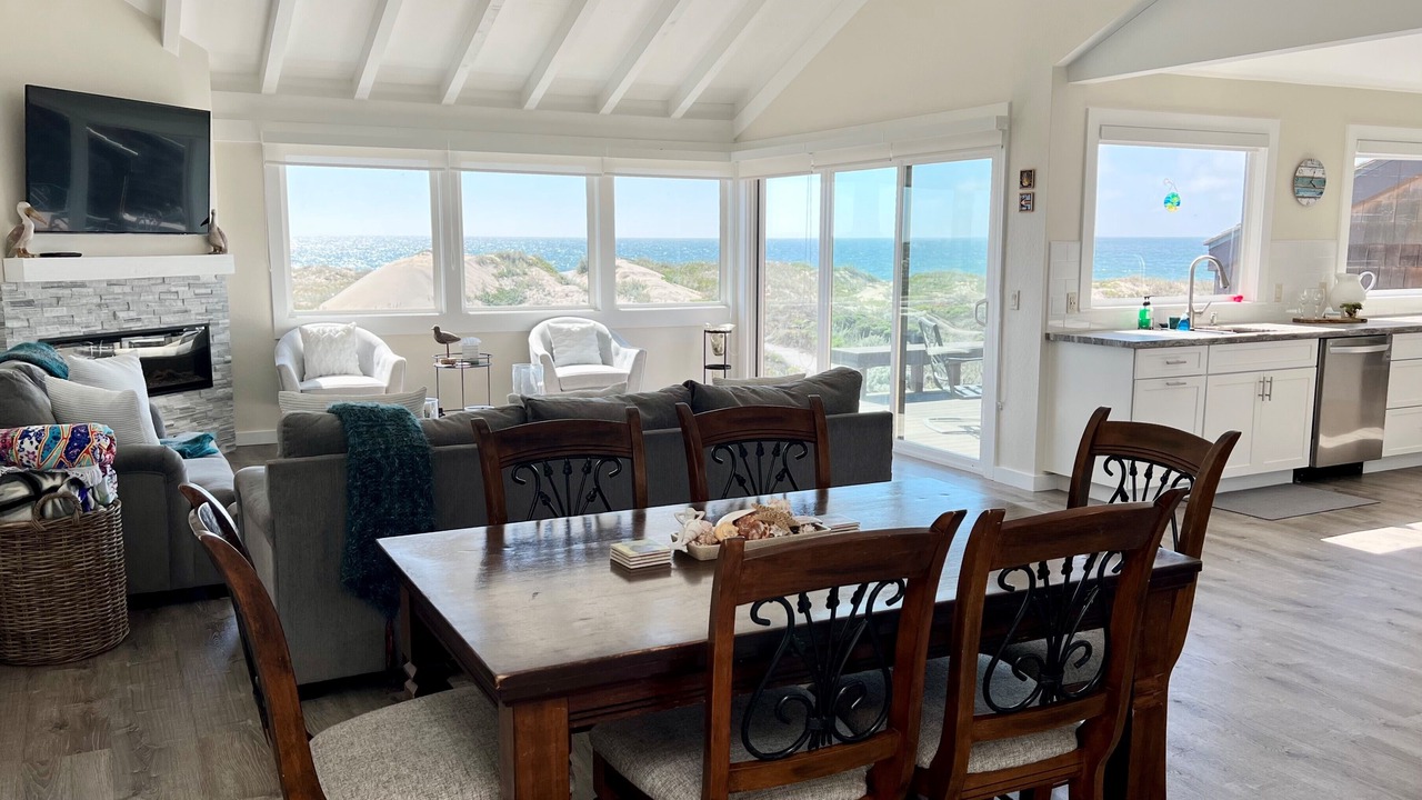 Photo of Livingroom in Castroville