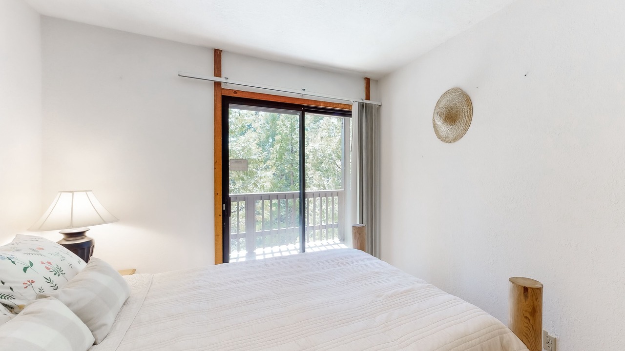 Photo of Bedroom in Shaver Lake