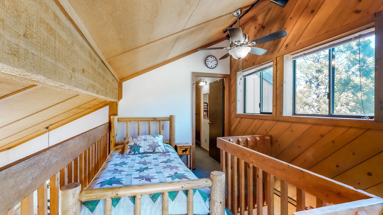 Photo of Bedroom in Shaver Lake