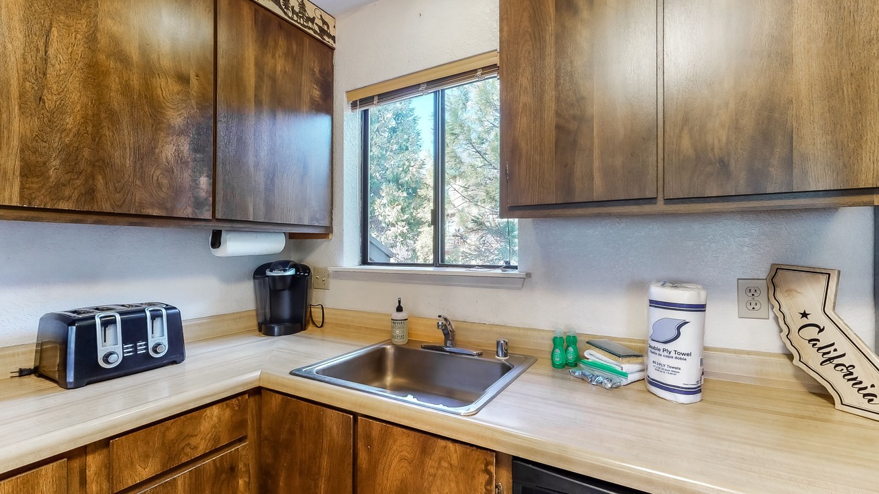 Photo of Kitchen in Shaver Lake