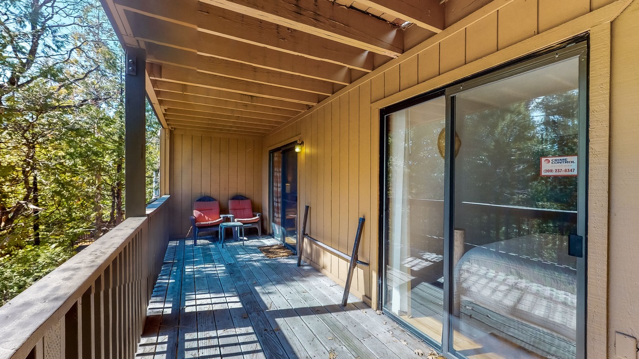 Photo of Patio Balcony in Shaver Lake