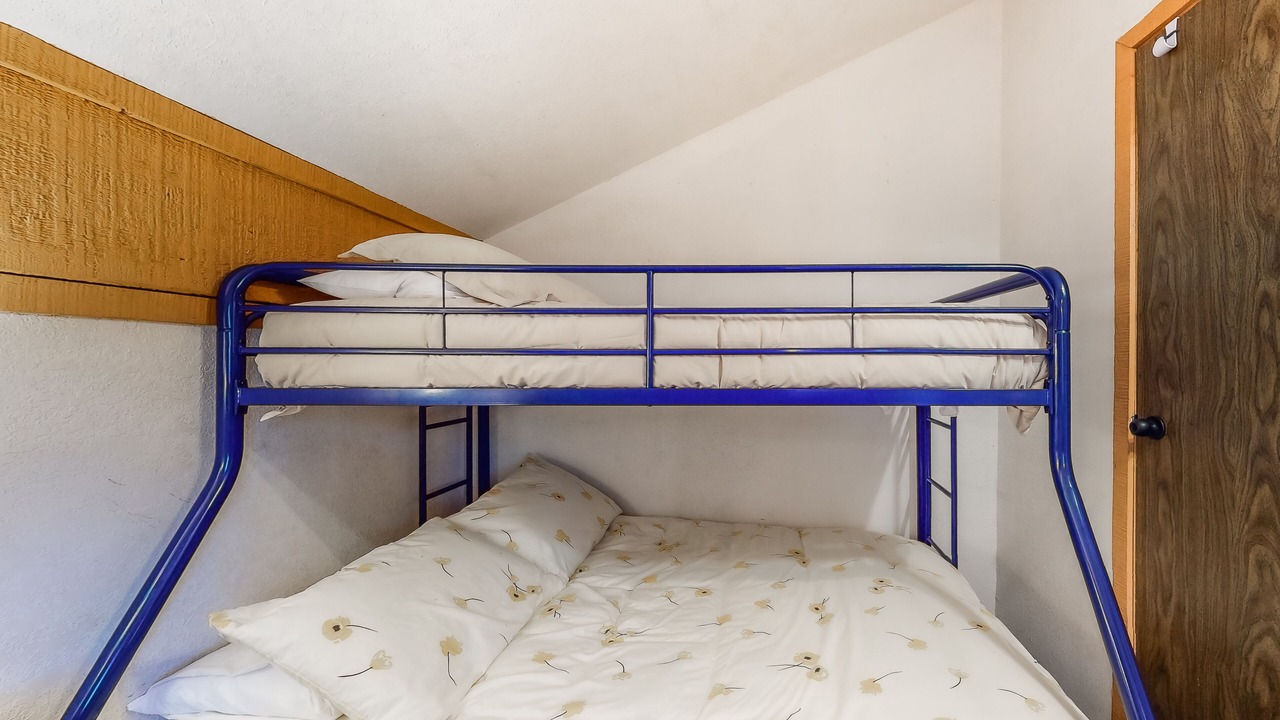 Photo of Bedroom in Shaver Lake