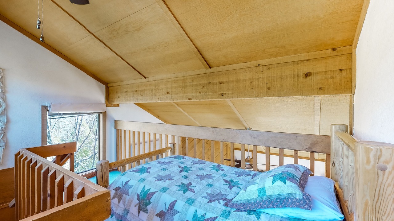Photo of Bedroom in Shaver Lake