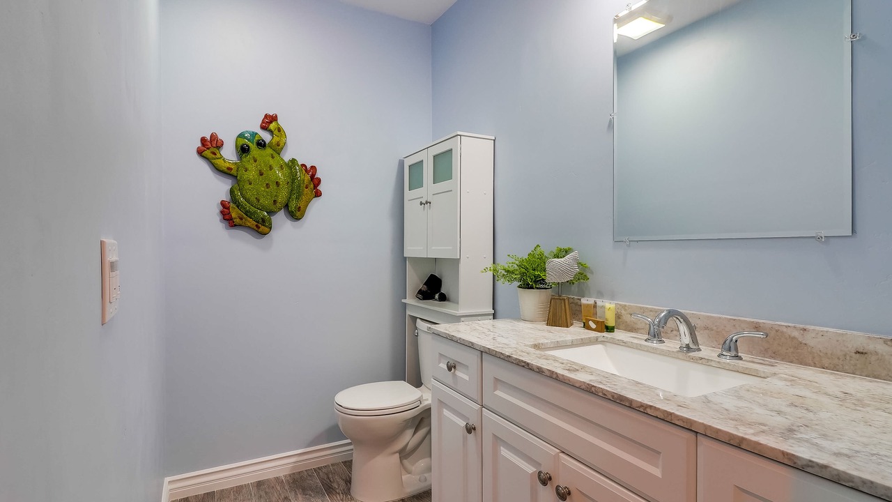 Photo of Bathroom in South Mission Beach