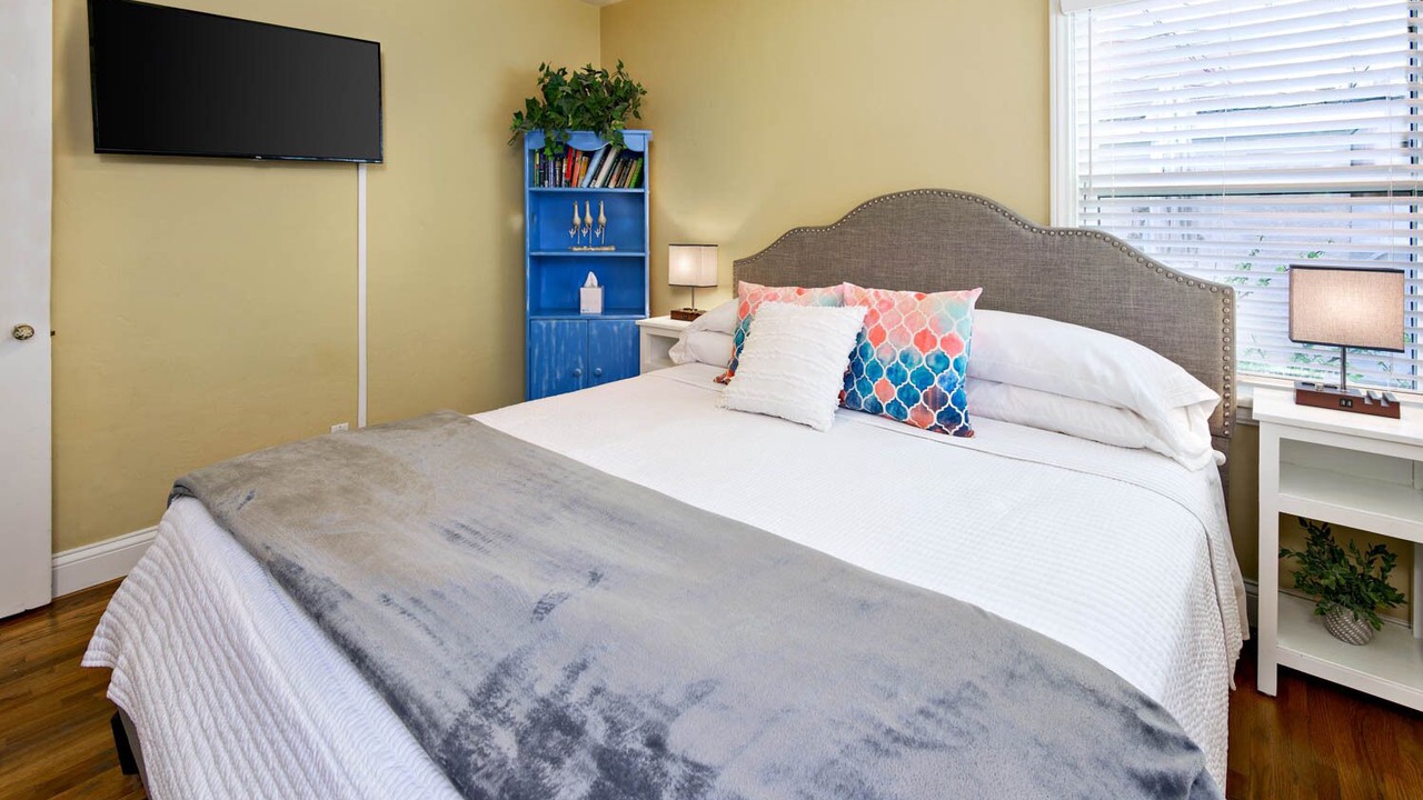 Photo of Bedroom in Old Towne
