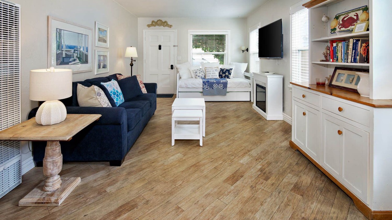 Photo of Livingroom in Old Towne