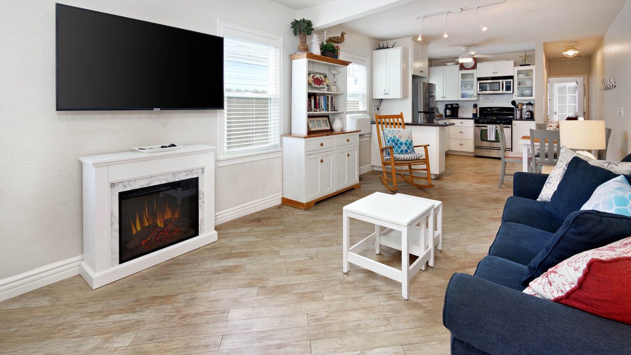Photo of Livingroom in Old Towne