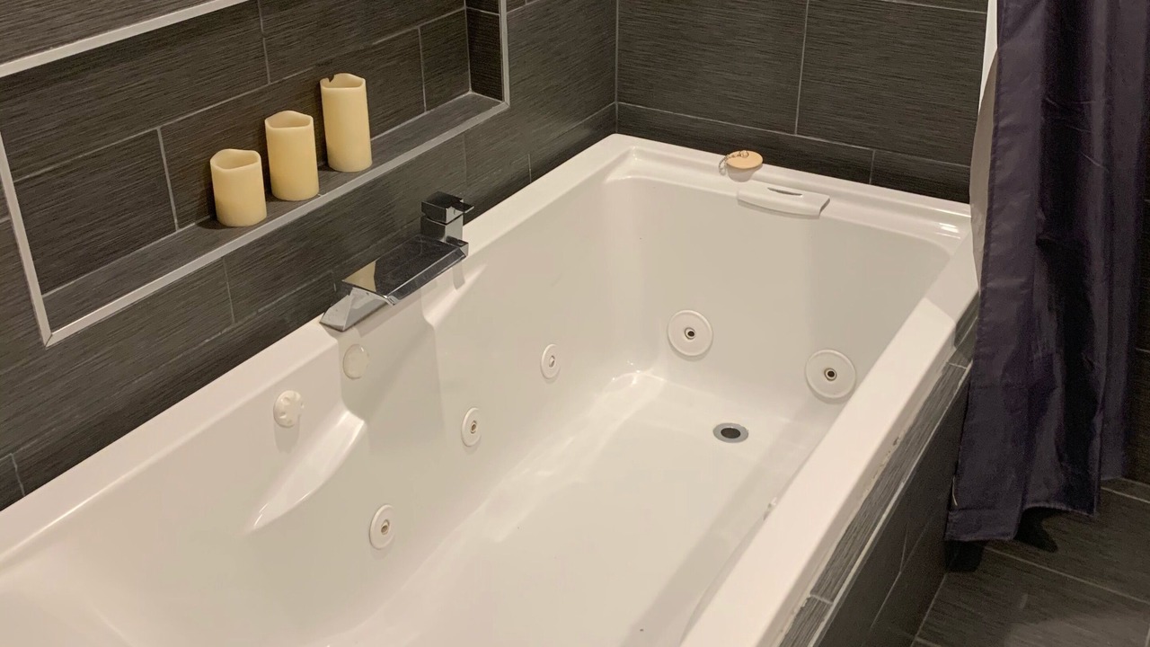Photo of Bathroom in Lyon Street