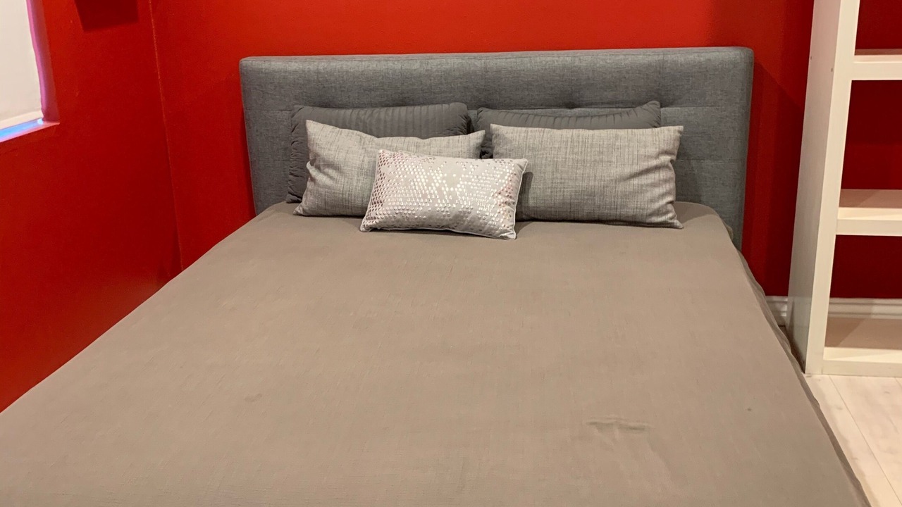 Photo of Bedroom in Lyon Street