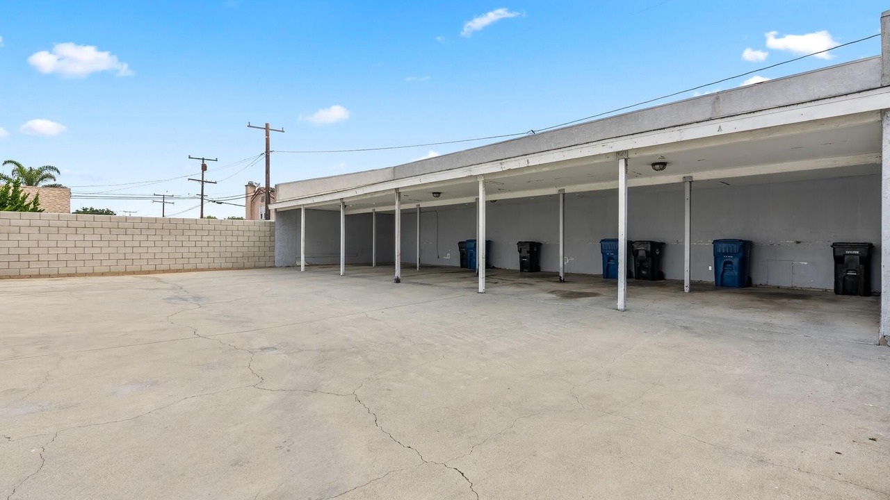 Photo of Outdoor in Midway City