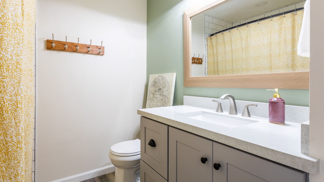 Photo of Bathroom in Midway City