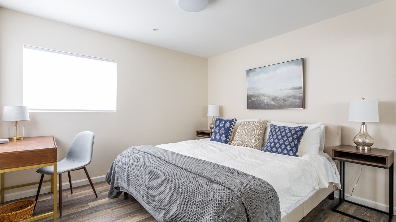 Photo of Bedroom in Midway City