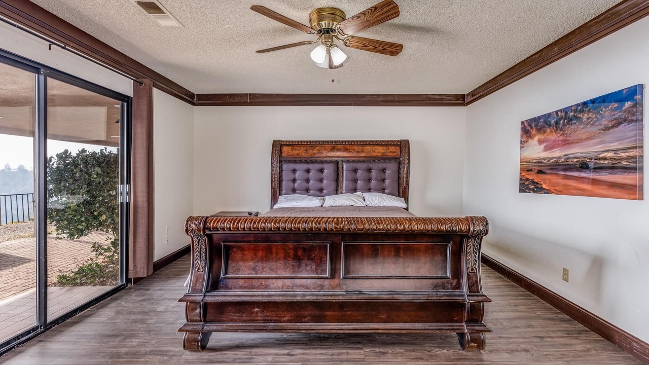 Photo of Bedroom in Oakhurst