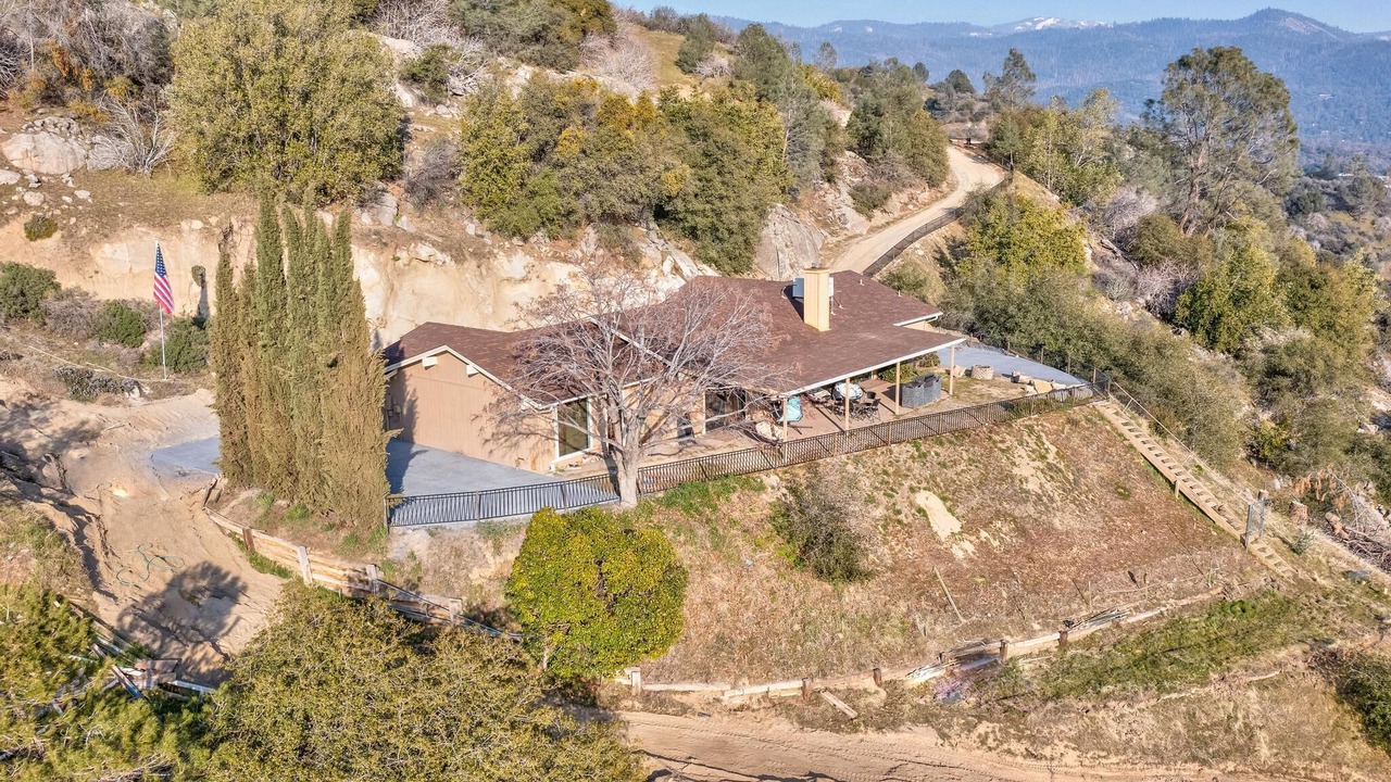 Photo of Outdoor in Oakhurst
