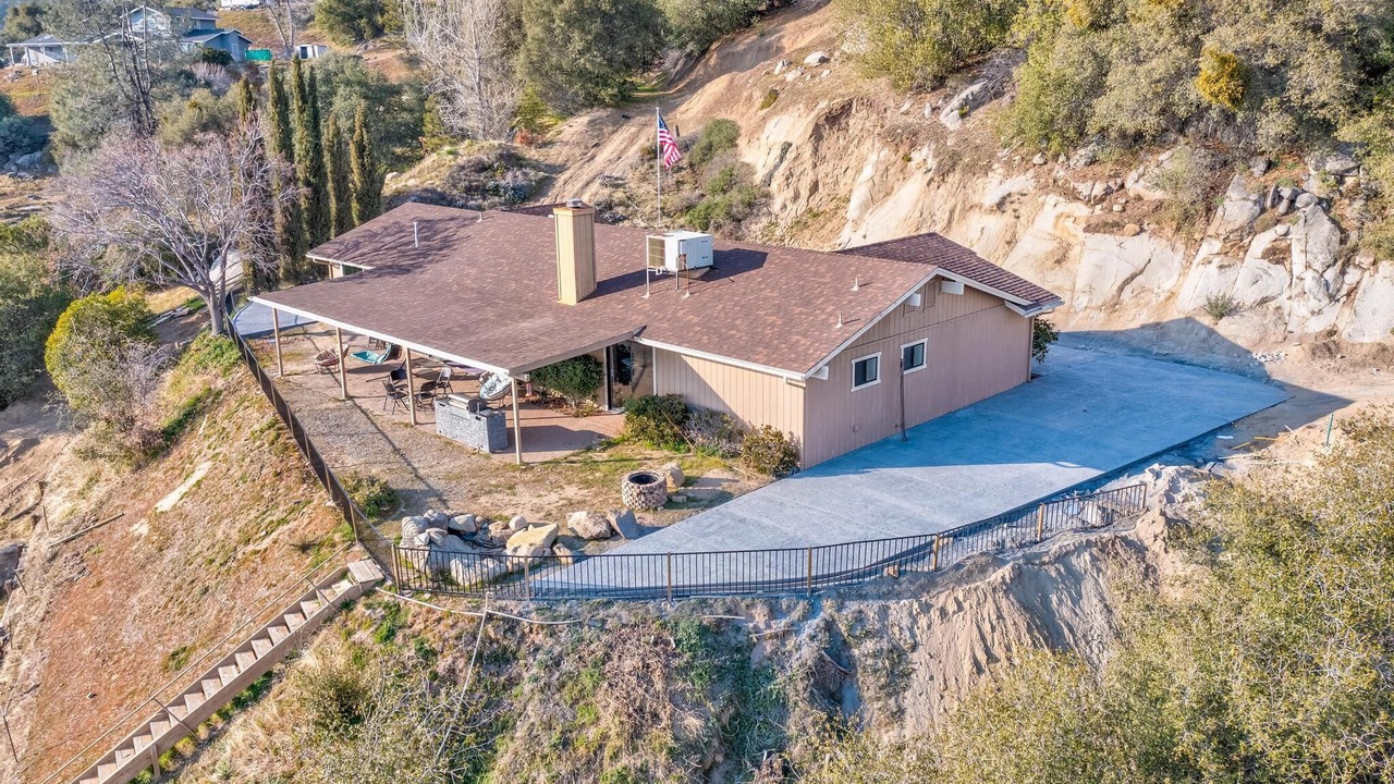 Photo of Outdoor in Oakhurst
