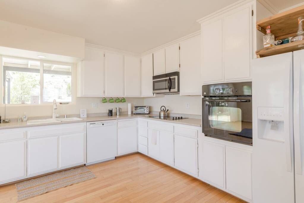 Photo of Kitchen in Yucca Valley
