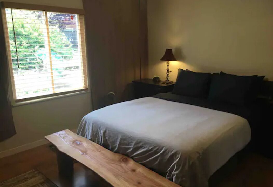 Photo of Bedroom in Del Rey Oaks