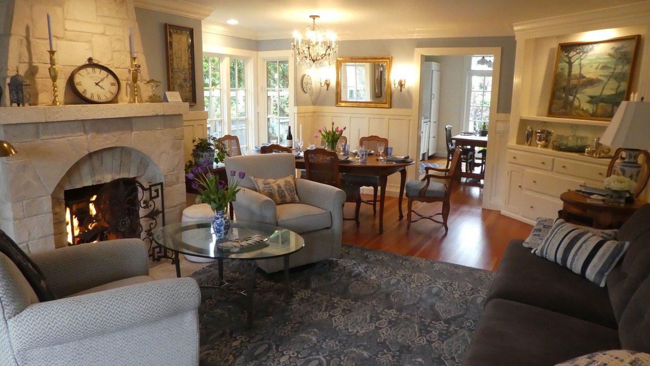 Photo of Livingroom in Golden Rectangle