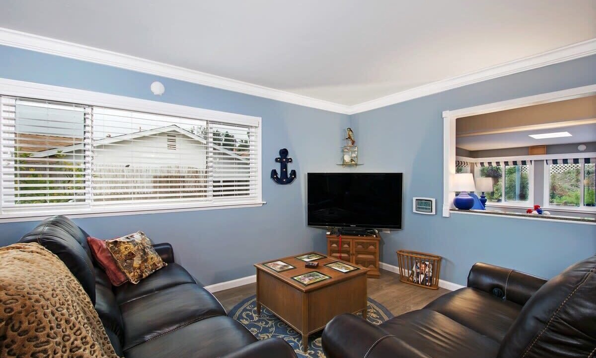 Photo of Livingroom in Rancho Bernardo