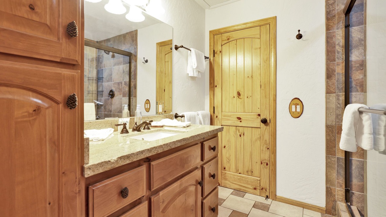 Photo of Bathroom in Fawnskin