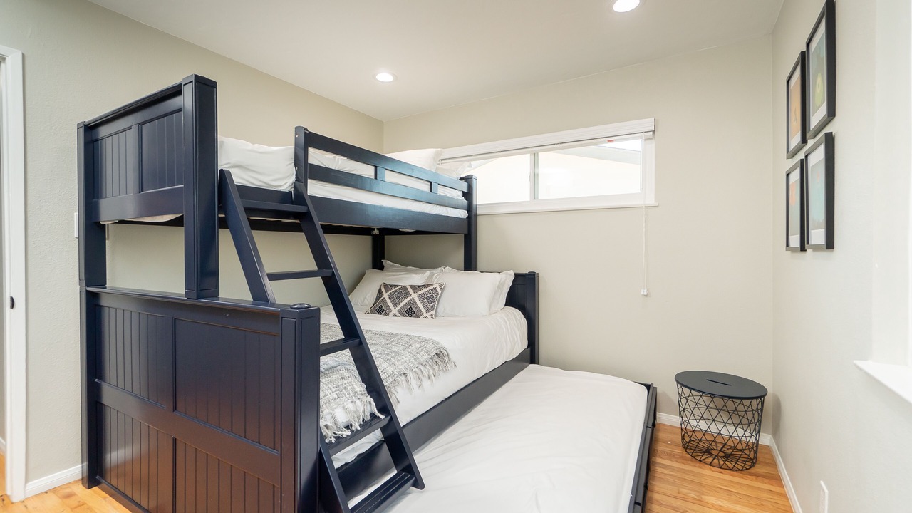 Photo of Bedroom in Anaheim Resort