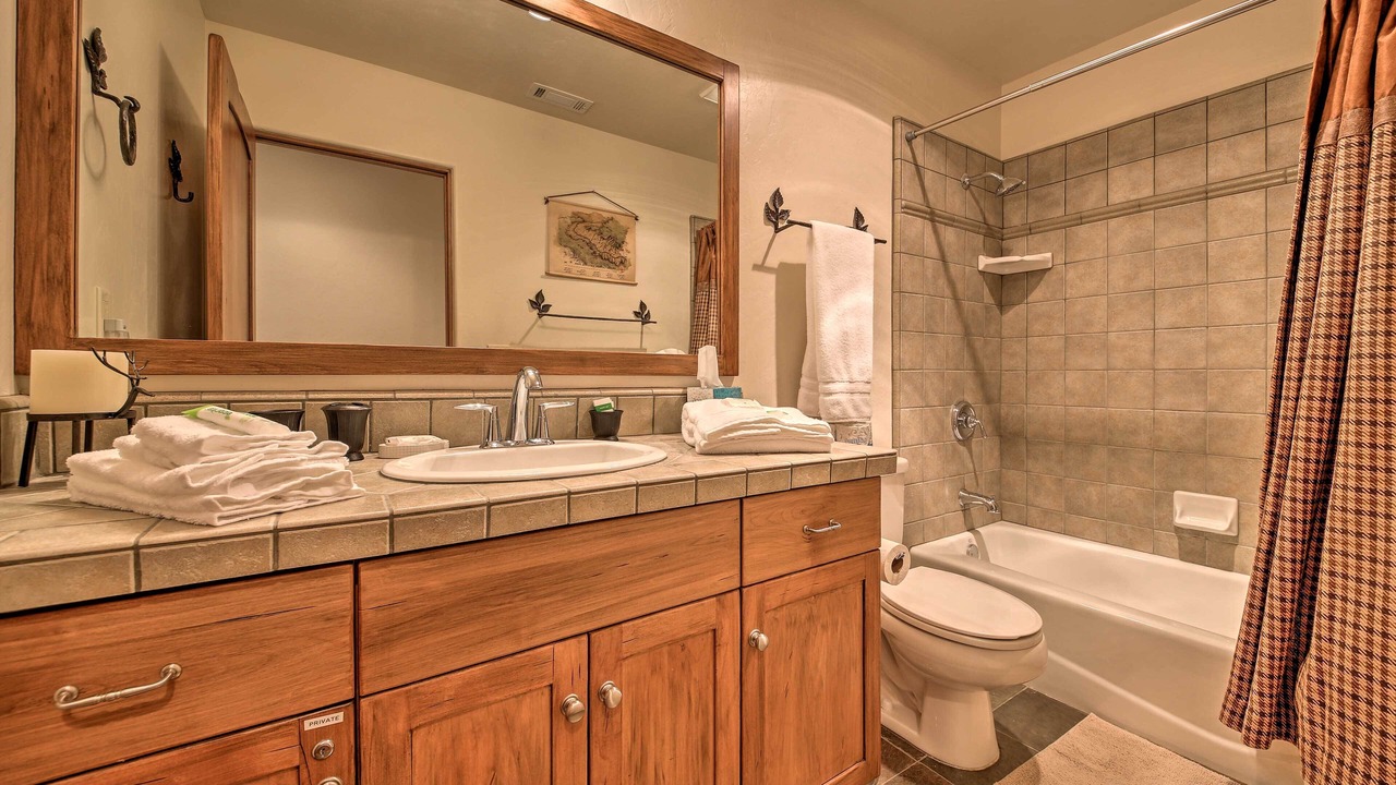 Photo of Bathroom in Castle Glen Estates