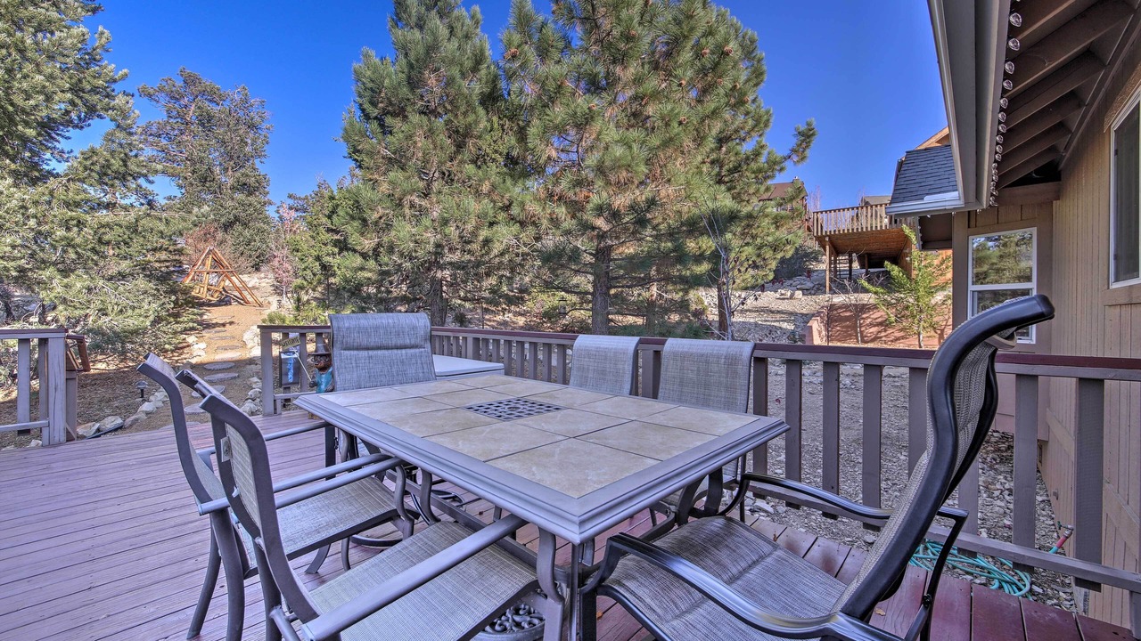 Photo of Outdoor in Castle Glen Estates