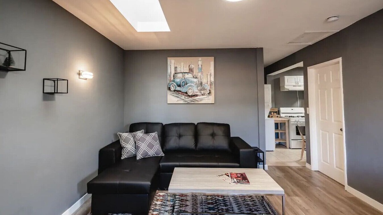 Photo of Livingroom in NoHo Arts District