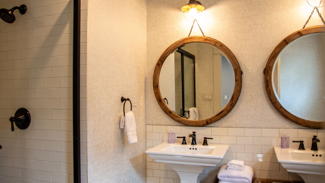 Photo of Bathroom in Anaheim Colony Historic District