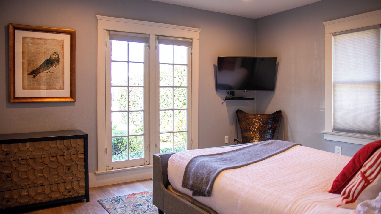 Photo of Bedroom in Anaheim Colony Historic District