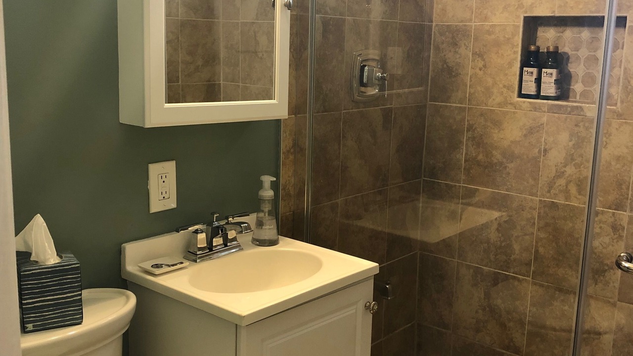 Photo of Bathroom in Pierpont Bay