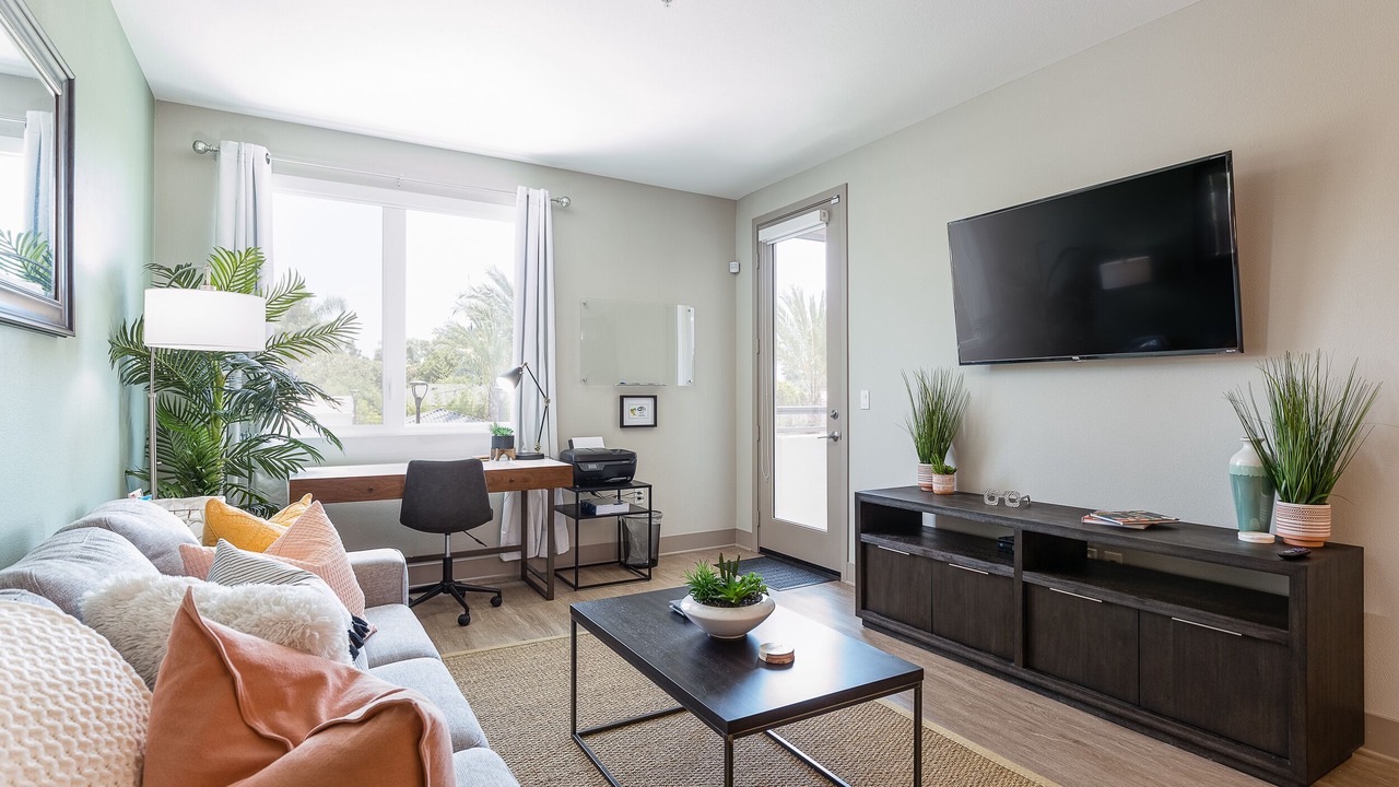 Photo of Livingroom in Fullerton