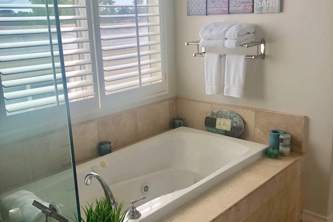 Photo of Bathroom in Corona del Mar