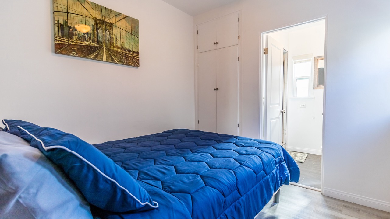 Photo of Bedroom in Valley Village