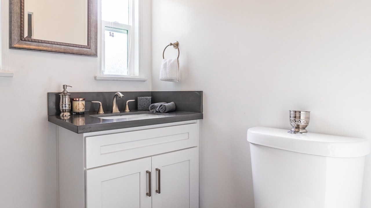 Photo of Bathroom in Valley Village